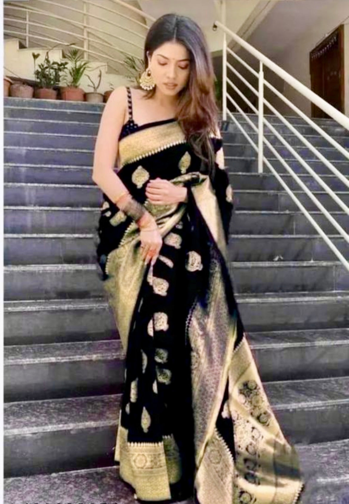 SAREE BLACK-2025